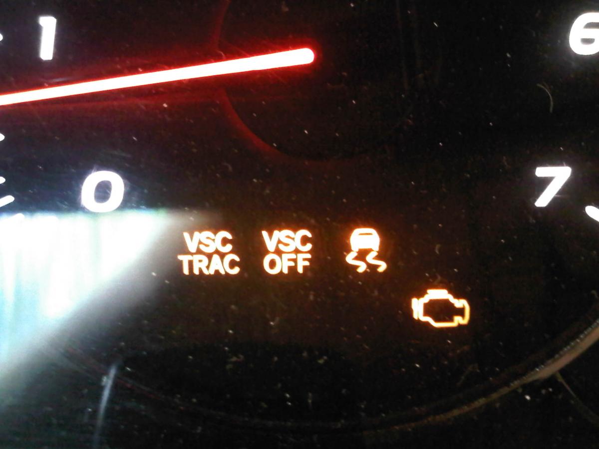 2007 Toyota 4runner check engine light vsc trac vsc off