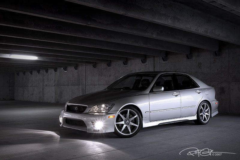 Lexus IS300 -- Transportation in photography-on-the.net forums