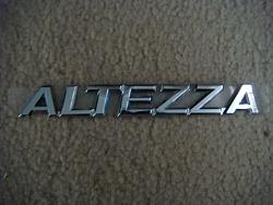 FS: Altezza Emblem Chrome Brand New-dsc02342.jpg