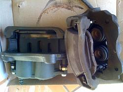 1999 GS300 OEM Front Brake Set, OEM Full Stereo, OEM Tail-lights.-photo-8.jpg