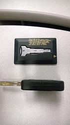 FS:Lexus Programmable Wallet Key and Pre-cut Flip Key Fob Replacement Shell-wp_20140325_001.jpg