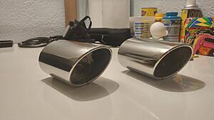 FS: 02-05 Exhaust Tips-pvtj0ck.jpg