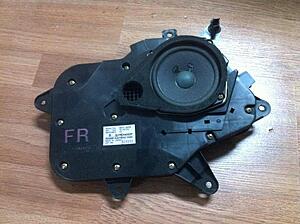 WTS 2000 GS 300 Factory Stereo Parts Non Navi-mocval.jpg