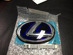 Rear Trunk Hybrid L logo with blue strip New -1.jpg