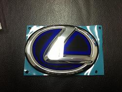 Rear Trunk Hybrid L logo with blue strip New -2.jpg