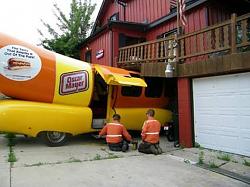 Talk about getting screwed by the Oscar Mayer weinermobile-wienermobilehouse.jpg