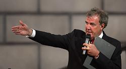 Jeremy Clarkson speaks out against female hosts for Top Gear-jeremy-clarkson-gesture-suit-getty-630.jpg