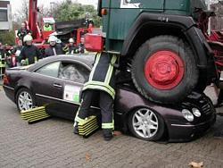 German crash test is a scary reminder of what happens when cars and trucks collide-c.jpg