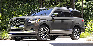 Went to the DC Auto Show today...boy what a sad affair that was-lincoln-navigator-2022-consumer-guide-1-v1.jpg