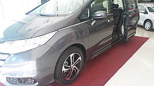 Honda Odyssey (Japan-made version) = LHD model - Now available in the Philippines =)-jwpedla.jpg