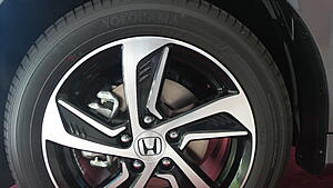 Honda Odyssey (Japan-made version) = LHD model - Now available in the Philippines =)-elavowo.jpg