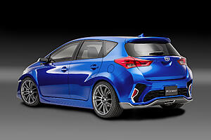 2013 Toyota Auris debuts ahead of Paris show-yxim67k.jpg