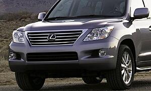 2013 Lexus LX 570-bddqt.jpg