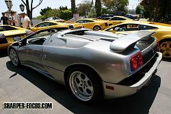 Italian car meet (Bulls)-silver-lambo.jpg