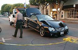 Lindsey Lohan smacks up her Mercedes Twin-Turbo V12 near Bev Hills (pics)-lohan001.jpg