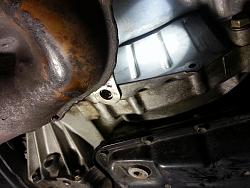 Oil leak underbody-20140503_184043.jpg