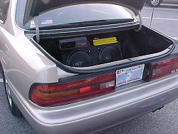 94-96 taillights on a 93-100202-trunk2-lowres.jpg