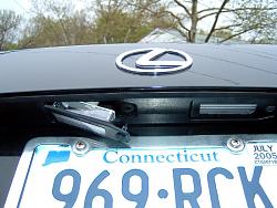 Changing license plate bulbs?-license-removal.jpg