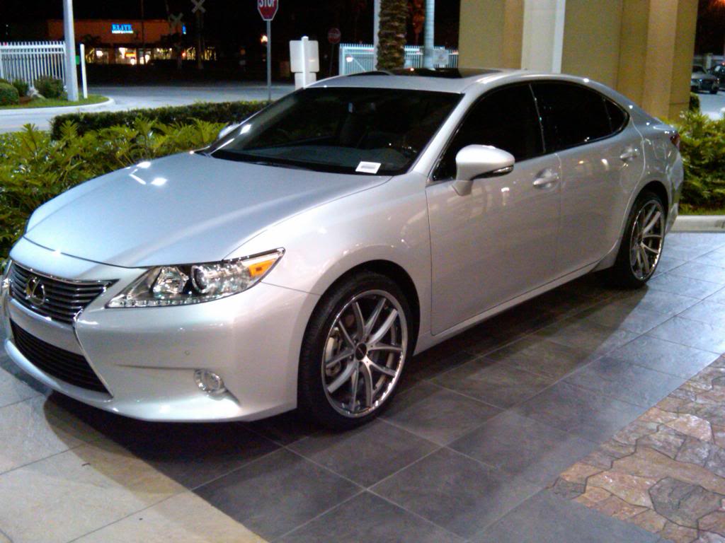 Name:  2013LexusES350withLozenzoWheels4_zpsffb04b7d.jpg
Views: 7870
Size:  96.3 KB