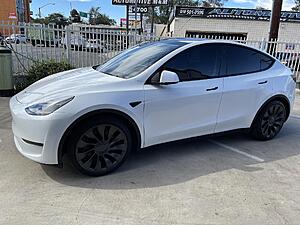 Tesla Model Y-p3fekgf.jpg