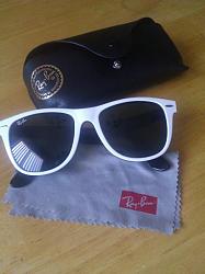 FS: White Rayban Wayfarers-img_20111016_160937.jpg