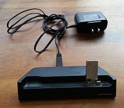 FS: Droid X plus docking station-20121203_123601-2.jpg