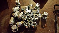 Full set of Wobble nuts- 12x1.25 (PCD variable nuts) 3mm-20140325_204743.jpg
