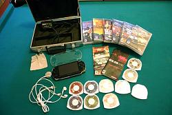 BIG PSP *lot* 11 UMD's (the best of the best), system, clear and steel case, extras!-psp-001.jpg