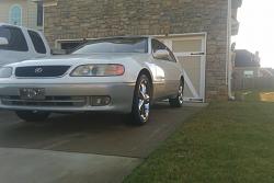 q's-Looking To Upgrade!!! (suspension, offset for 20's, Headlights HID's, Cd players)-imag0010.jpg