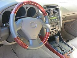 wood grain steering wheel-280lower.jpg