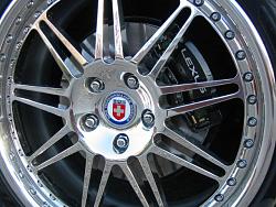 What color calipers go best with an Alpine Silver GS?-hre-close-up.jpg