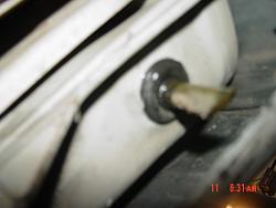 WTH!! Need Help Identifying problem-lex-leak-006-a.jpg