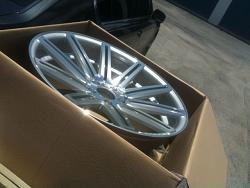 ***Official Vossen Wheels on 3GS***-img_0786.jpg