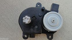 AFS Motor-afs-motor-for-left-right-projector-movement-top-bolted-to-projector.jpg