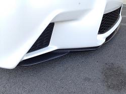 Hyper GS F-Sport-nov-24-closeup-of-lexon-front-pass.jpg