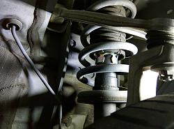 Leaking suspension after only 35000KM or 22K miles-image-3-.jpg