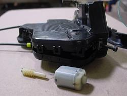 GX470 door lock actuator motor repair-dsc01672.jpg