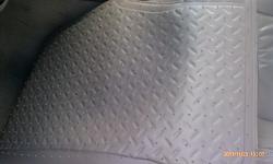 Husky Floor Liners-imag0398.jpg