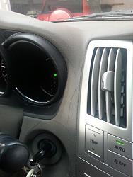 cracked dashboard?-20130828_174840.jpg