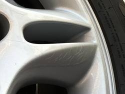 Hairline Cracks in Wheel Paint-photo-2.jpg