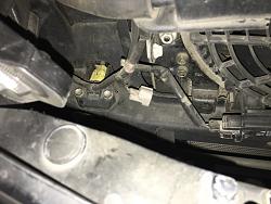 Loose connector in the front-img_0276.jpg