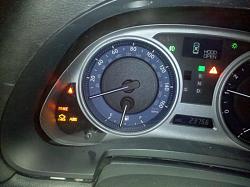 Need some help i have couple lights on my dash-image-1.jpg