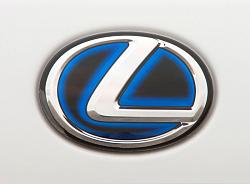 What's your take on this?  [putting hybrid blue emblem on trunk]-lexus_ls_600h_l_hybrid_rear-l-emblem_10.jpg