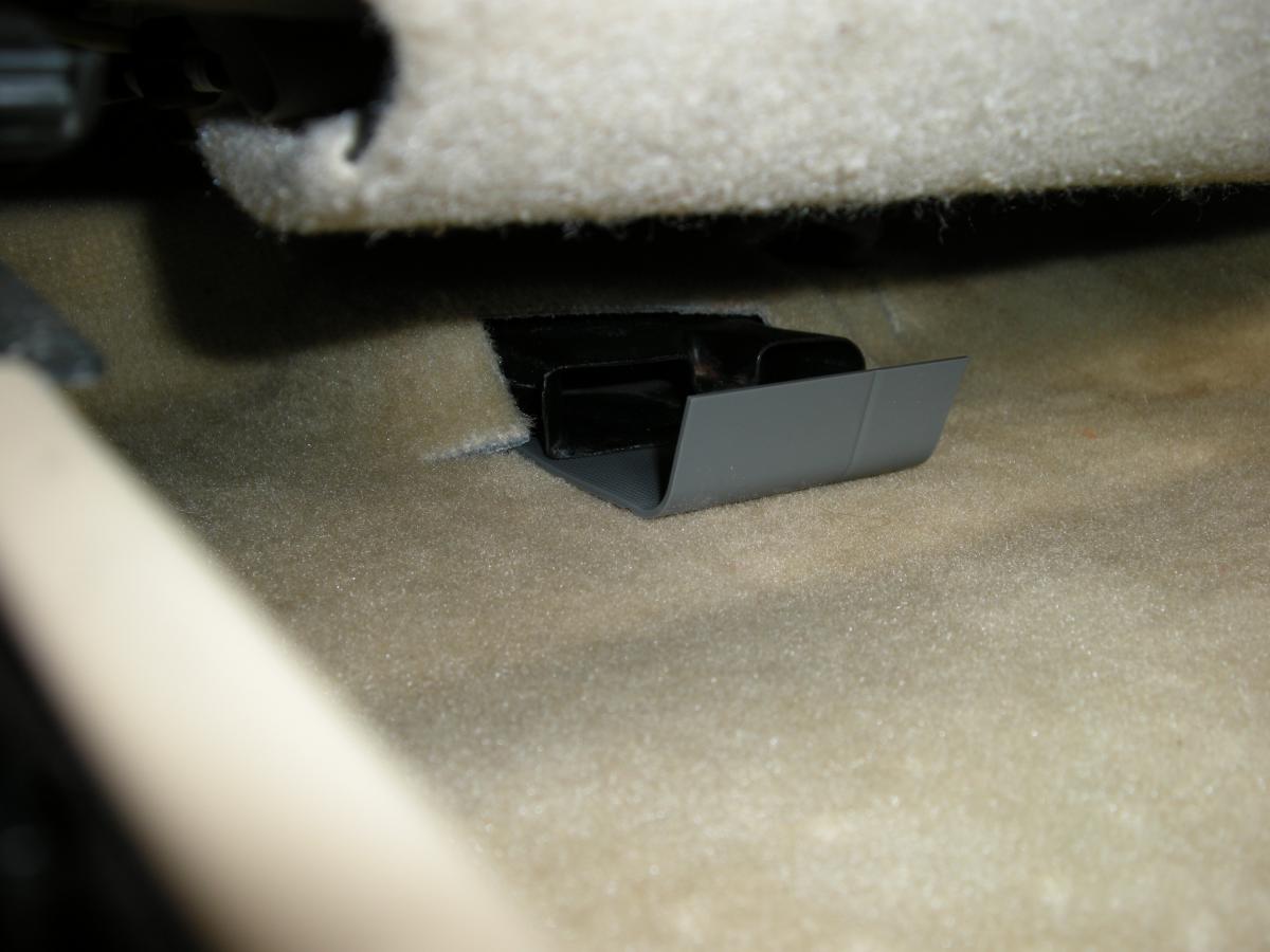 DIY: Turn Ventilated seats into A/C Seats - EASY - Page 6 - ClubLexus -  Lexus Forum Discussion