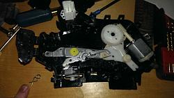 Door Lock Actuator.   Help.....-imag1201.jpg