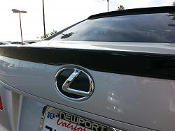 How To Take Off Rear Spoiler?-20161115_093610_resized_1.jpg