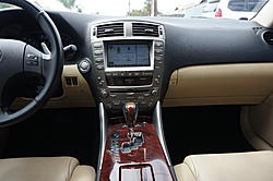 Center console wood grain doesn't match-dsc03025.jpg