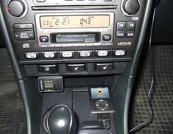 iPod control solution for OEM stereo finally found-ipod-in-use.jpg