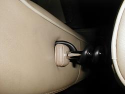 Tvs in GS headrests-p2080007.jpg