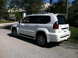 2008 GX470 Blizzard White, Rear DVD, Navigation, Mark Levingson-photo-3.jpg